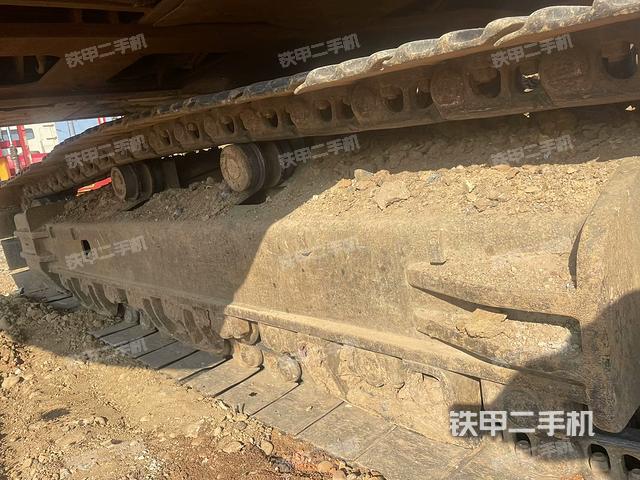 右驅(qū)動輪(行走機(jī)構(gòu)) 右驅(qū)動輪(行走機(jī)構(gòu))