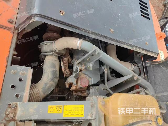 發(fā)動機整體俯視（整機外觀）