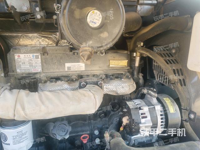 發(fā)動(dòng)機(jī)室(上車部件) 發(fā)動(dòng)機(jī)室(上車部件)