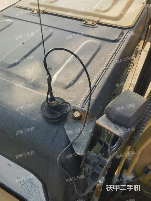 駕駛室頂部（整機(jī)外觀）