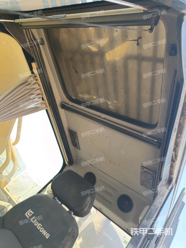 頂棚整體（駕駛室部分）