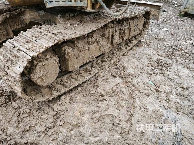 左側履帶整體?（行走機構）