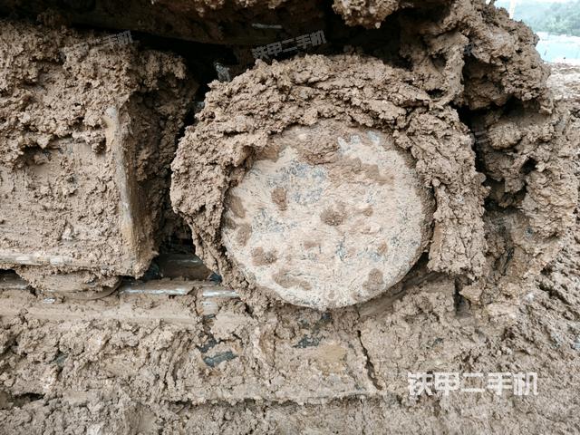 右驅(qū)動(dòng)輪(行走機(jī)構(gòu)) 右驅(qū)動(dòng)輪(行走機(jī)構(gòu))