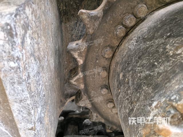 右驱动轮(行走机构) 右驱动轮(行走机构)