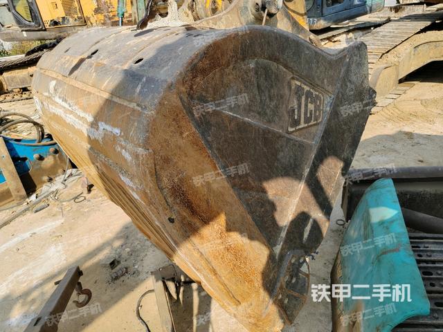 鏟斗45度(工作和回轉(zhuǎn)裝置) 鏟斗45度(工作和回轉(zhuǎn)裝置)