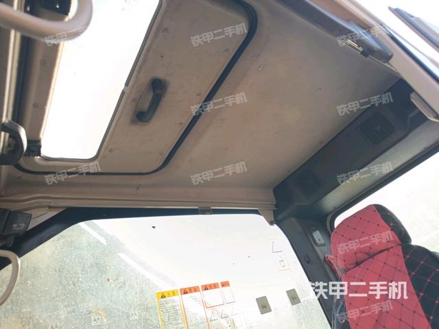 頂棚整體(駕駛室部分) 頂棚整體(駕駛室部分)