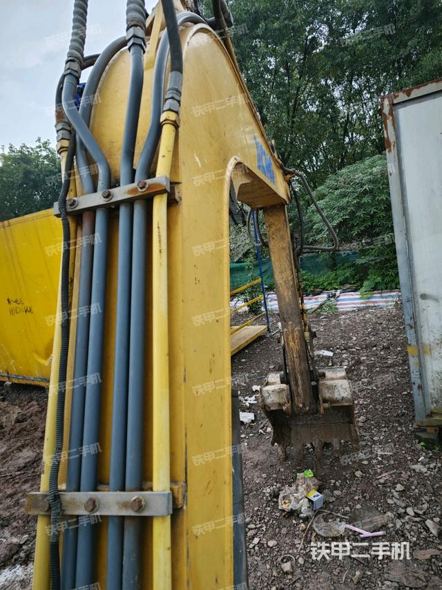 大臂背部俯視（工作和回轉裝置）