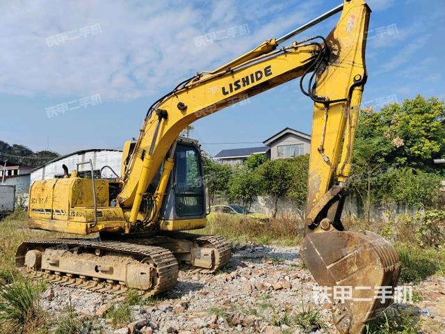 右前45(整機(jī)外觀) 右前45(整機(jī)外觀)