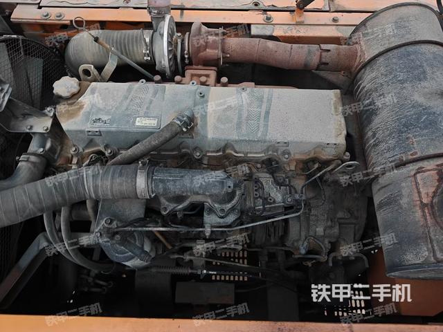 發(fā)動機(jī)整體俯視(整機(jī)外觀) 發(fā)動機(jī)整體俯視(整機(jī)外觀)
