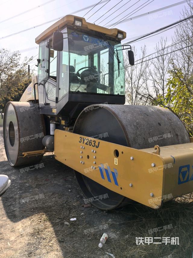 整機(jī)左側(cè)（設(shè)備外觀及核心部件）