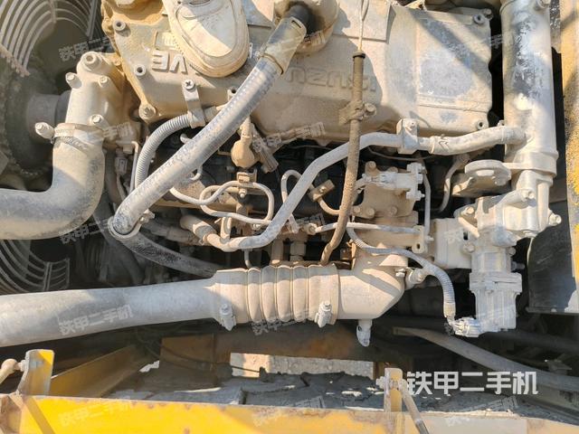 中央回轉(zhuǎn)接頭特寫(上車部件) 中央回轉(zhuǎn)接頭特寫(上車部件)