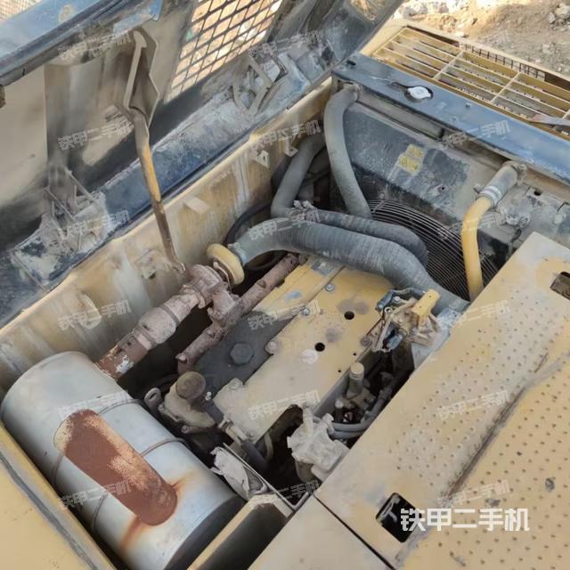 發(fā)動(dòng)機(jī)整體俯視(整機(jī)外觀) 發(fā)動(dòng)機(jī)整體俯視(整機(jī)外觀)