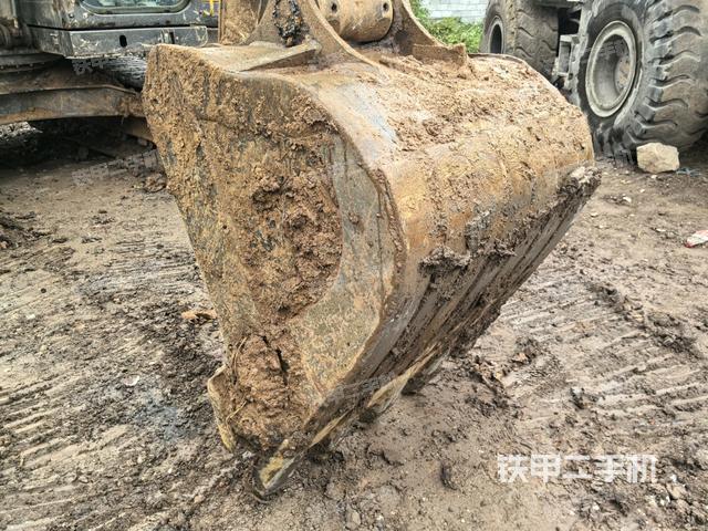 鏟斗45度（工作和回轉(zhuǎn)裝置）