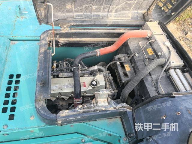 發(fā)動(dòng)機(jī)室(上車部件) 發(fā)動(dòng)機(jī)室(上車部件)