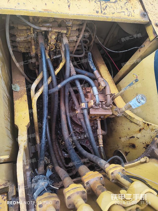 回轉馬達和主控閥（整機外觀）