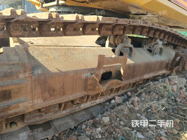 右側履帶整體（行走機構）