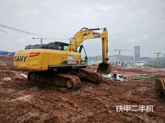 右后45(整機(jī)外觀) 右后45(整機(jī)外觀)