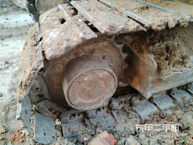 右驅(qū)動(dòng)輪（行走機(jī)構(gòu)）