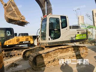中聯(lián)重科ZE220挖掘機(jī)
