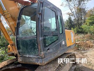 現(xiàn)代R215-7挖掘機