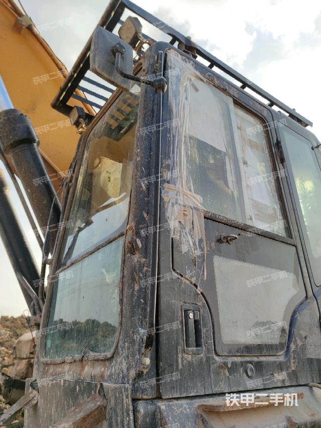 駕駛室左前45度（駕駛室部分）