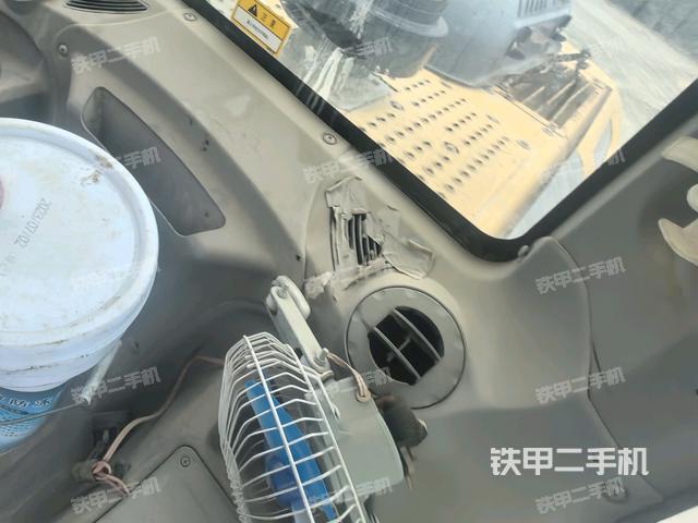 座椅后部（駕駛室部分）