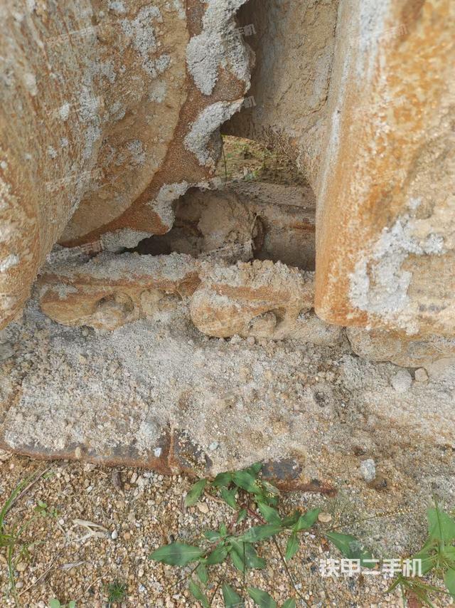 右側(cè)行走馬達(dá)蓋板（行走機(jī)構(gòu)）