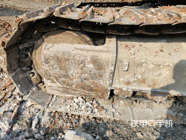 左側(cè)行走馬達(dá)蓋板（行走機(jī)構(gòu)）