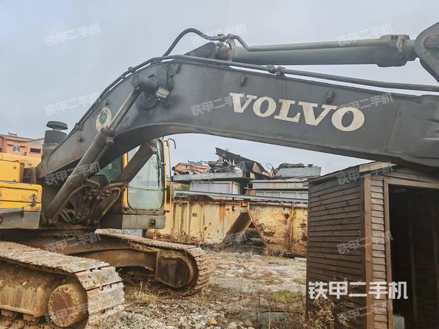 右前45(整機(jī)外觀) 右前45(整機(jī)外觀)