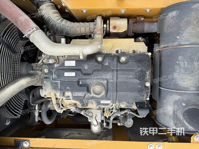 氣門室蓋螺絲特寫(上車部件) 氣門室蓋螺絲特寫(上車部件)