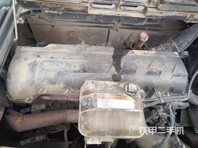 發(fā)動(dòng)機(jī)整體俯視(整機(jī)外觀) 發(fā)動(dòng)機(jī)整體俯視(整機(jī)外觀)