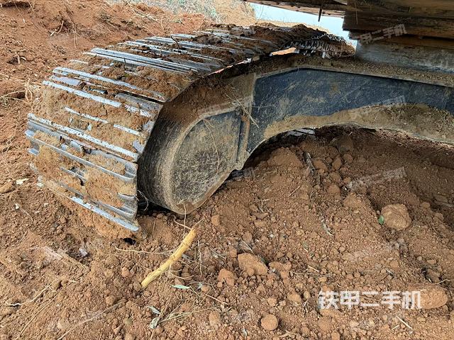 左側(cè)行走馬達(dá)蓋板(行走機(jī)構(gòu)) 左側(cè)行走馬達(dá)蓋板(行走機(jī)構(gòu))
