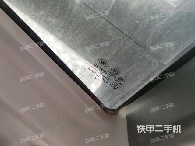 后窗玻璃角標(biāo)（駕駛室部分）