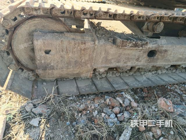 左驅(qū)動(dòng)輪（行走機(jī)構(gòu)）