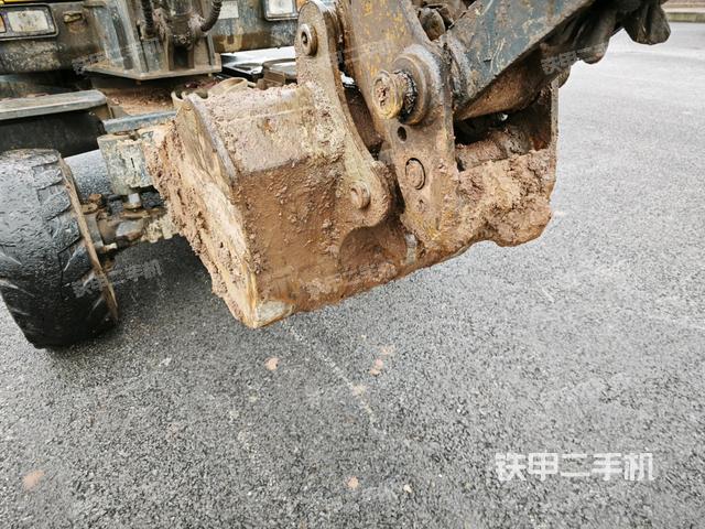 鏟斗45度(工作和回轉裝置) 鏟斗45度(工作和回轉裝置)