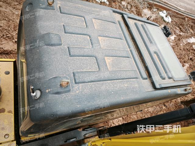 駕駛室頂部俯視(上車部件) 駕駛室頂部俯視(上車部件)