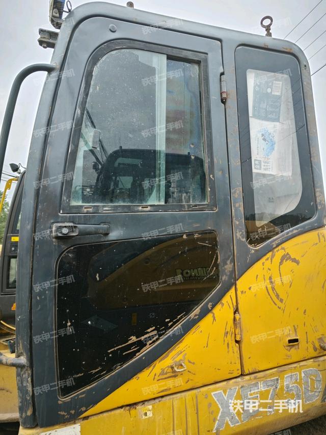 ?駕駛室正側（駕駛室部分）