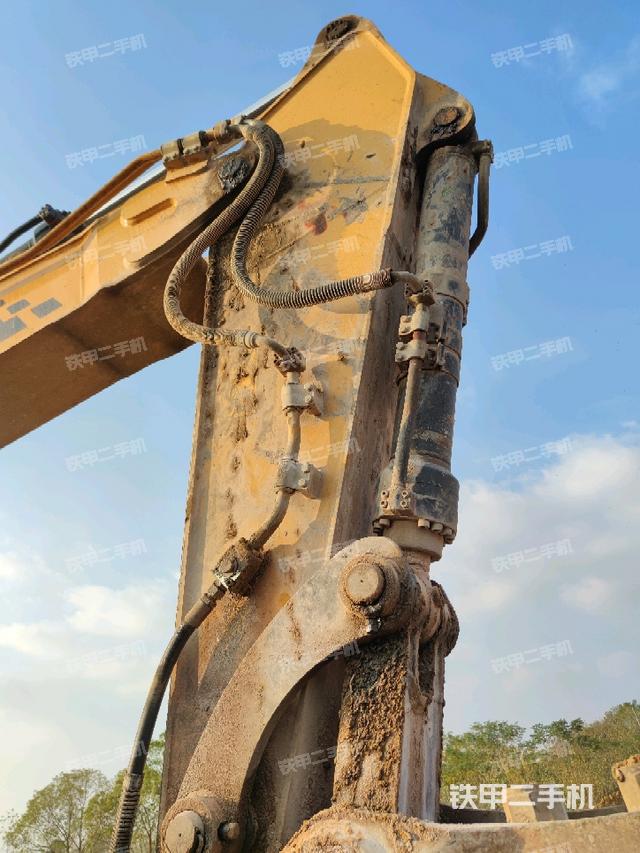 小臂整體右前（工作和回轉(zhuǎn)裝置）