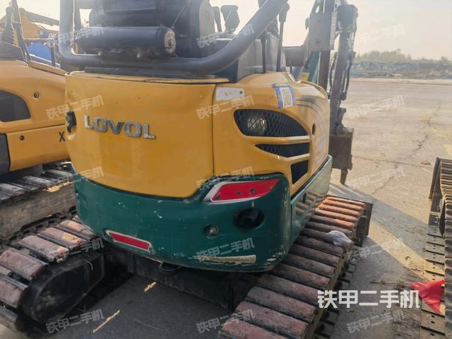 整機右后45°（整機外觀）