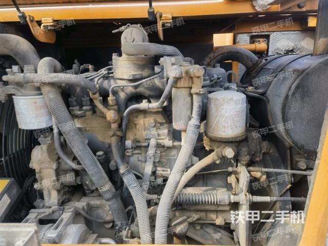 發(fā)動(dòng)機(jī)整體俯視(整機(jī)外觀) 發(fā)動(dòng)機(jī)整體俯視(整機(jī)外觀)