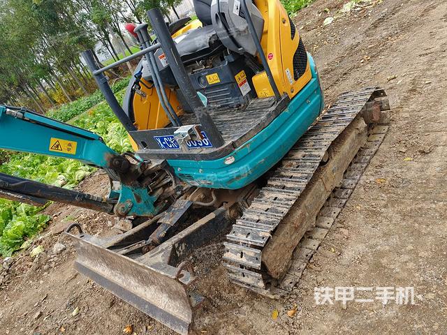 駕駛室整體（整機(jī)外觀）