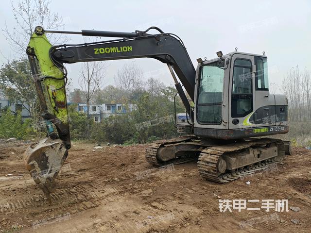 中聯(lián)重科ZE75E-10挖掘機
