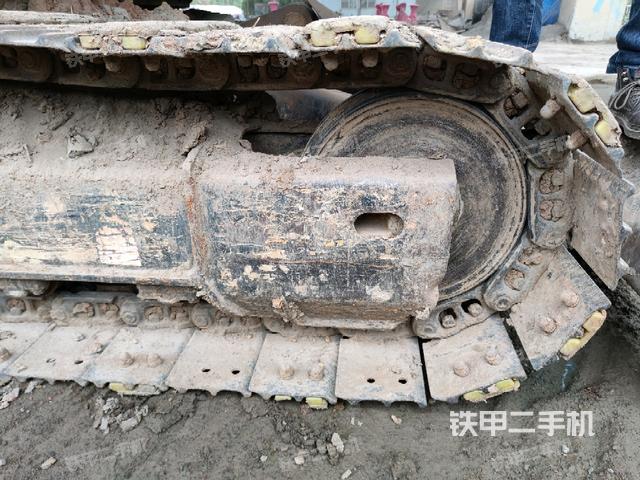 右導向輪(行走機構) 右導向輪(行走機構)