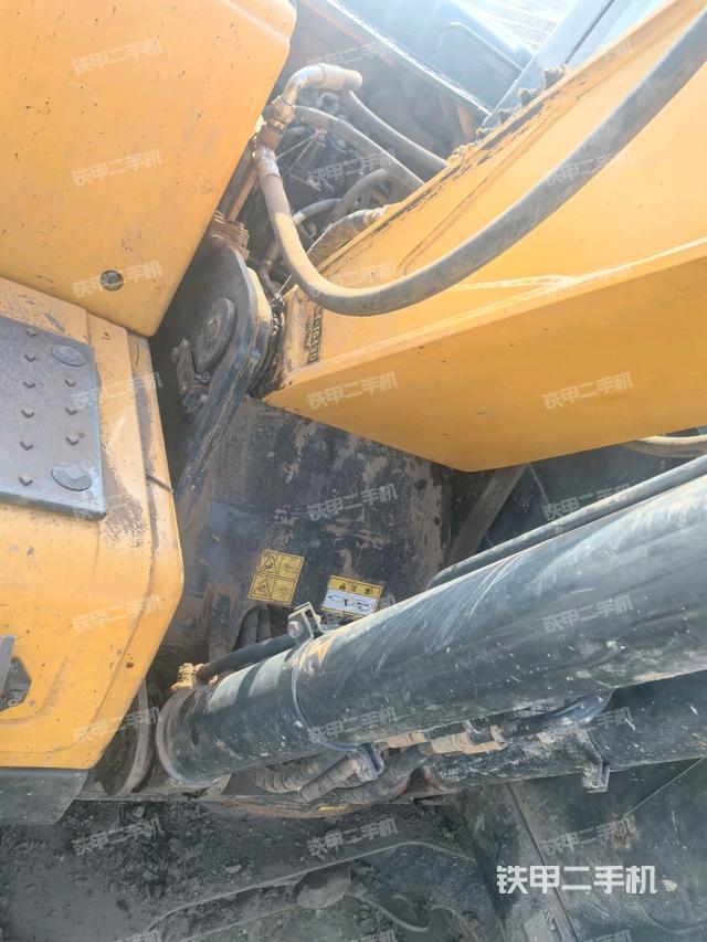 大臂根部?斜視（工作和回轉(zhuǎn)裝置）