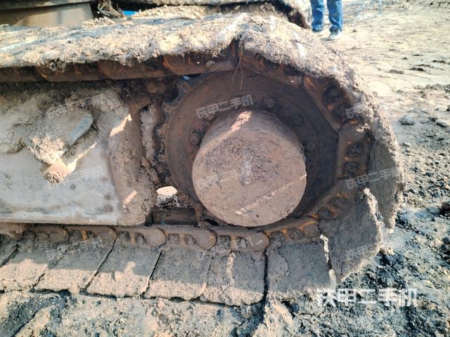 右驅(qū)動輪（行走機(jī)構(gòu)）