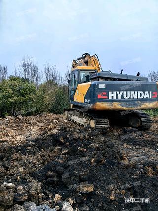 現(xiàn)代R215VS挖掘機(jī)