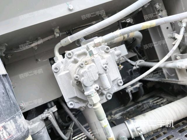 液压泵斜45 右(大件舱室) 液压泵斜45 右(大件舱室)