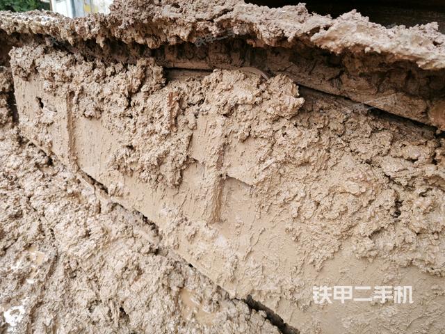 右側履帶整體?（行走機構）