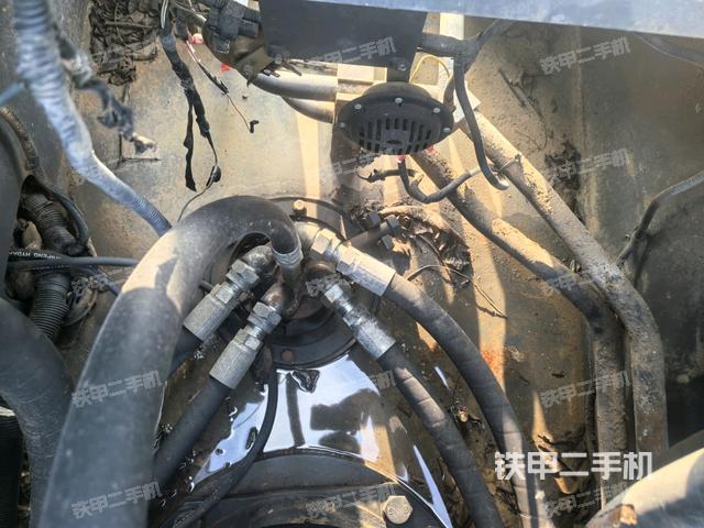 中央回轉(zhuǎn)接頭特寫(上車部件) 中央回轉(zhuǎn)接頭特寫(上車部件)