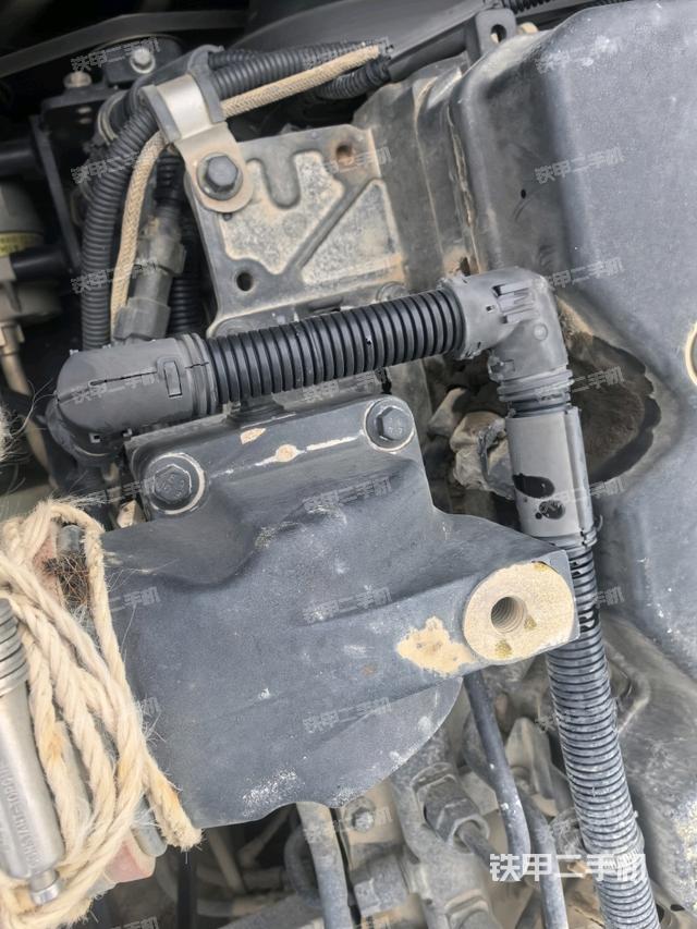 氣門室蓋螺絲特寫（上車部件）